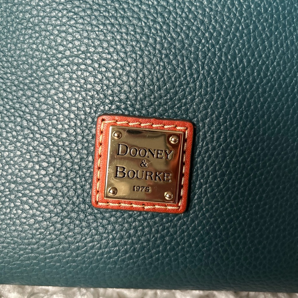 DOONEY & BOURKE Pebble Grain Hobo Sac. - Picture 2 of 11